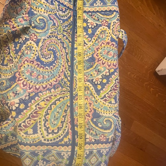 Vera Bradley Large Duffle Bag - Picture 4 of 5